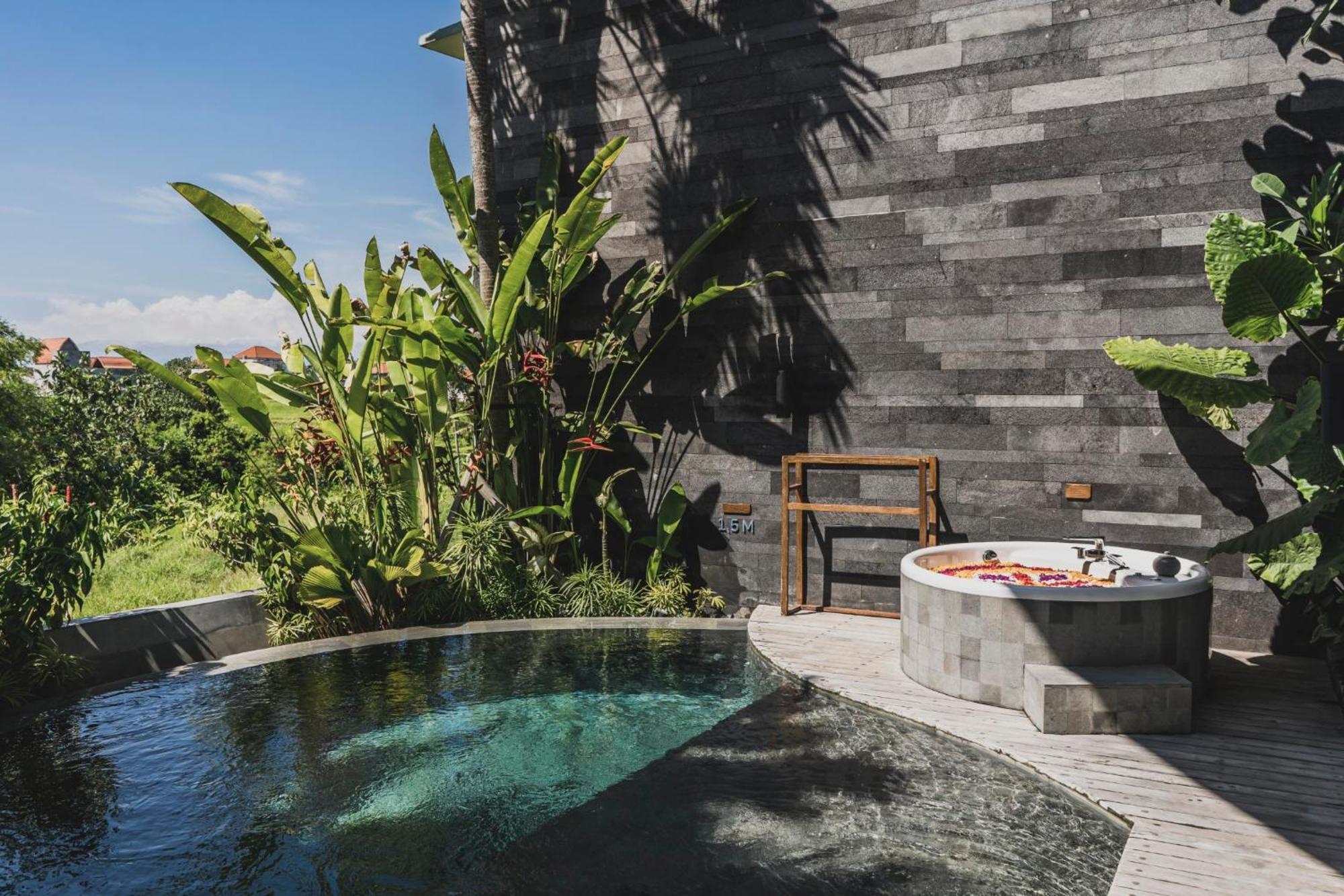 Astera Luxury Resort & Spa Canggu By Ini Vie Hospitality Eksteriør bilde